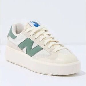 New Balance White and Dark Green Sneakers